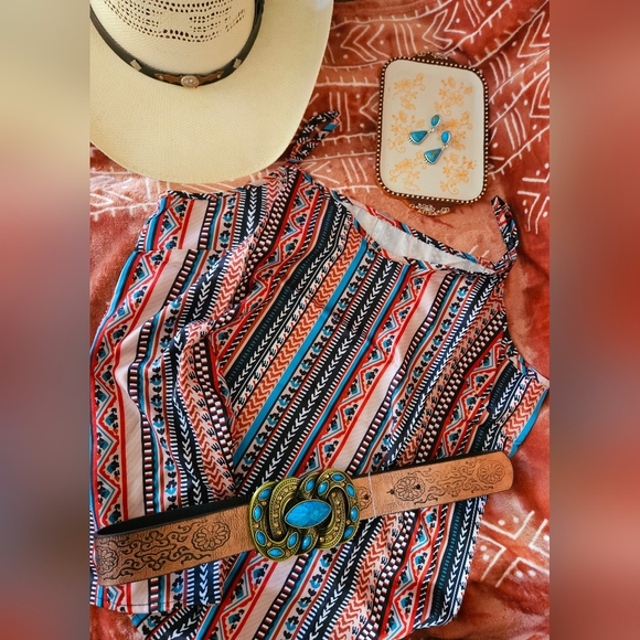 Top - Picture 1 of 1